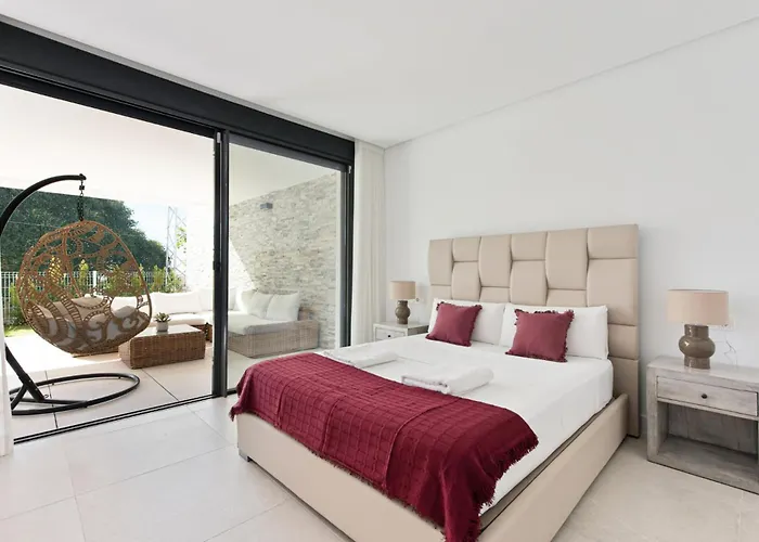 U-nique Romana Marbella