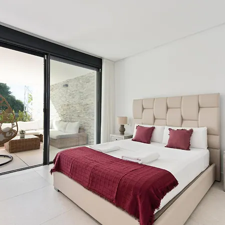 U-nique Romana Marbella